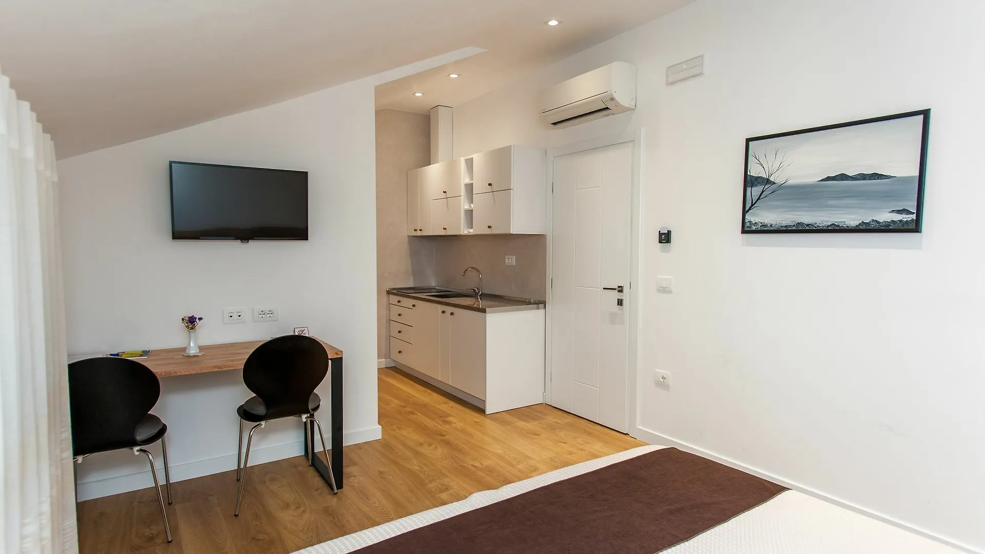 Choose Balkans Apartments contacts